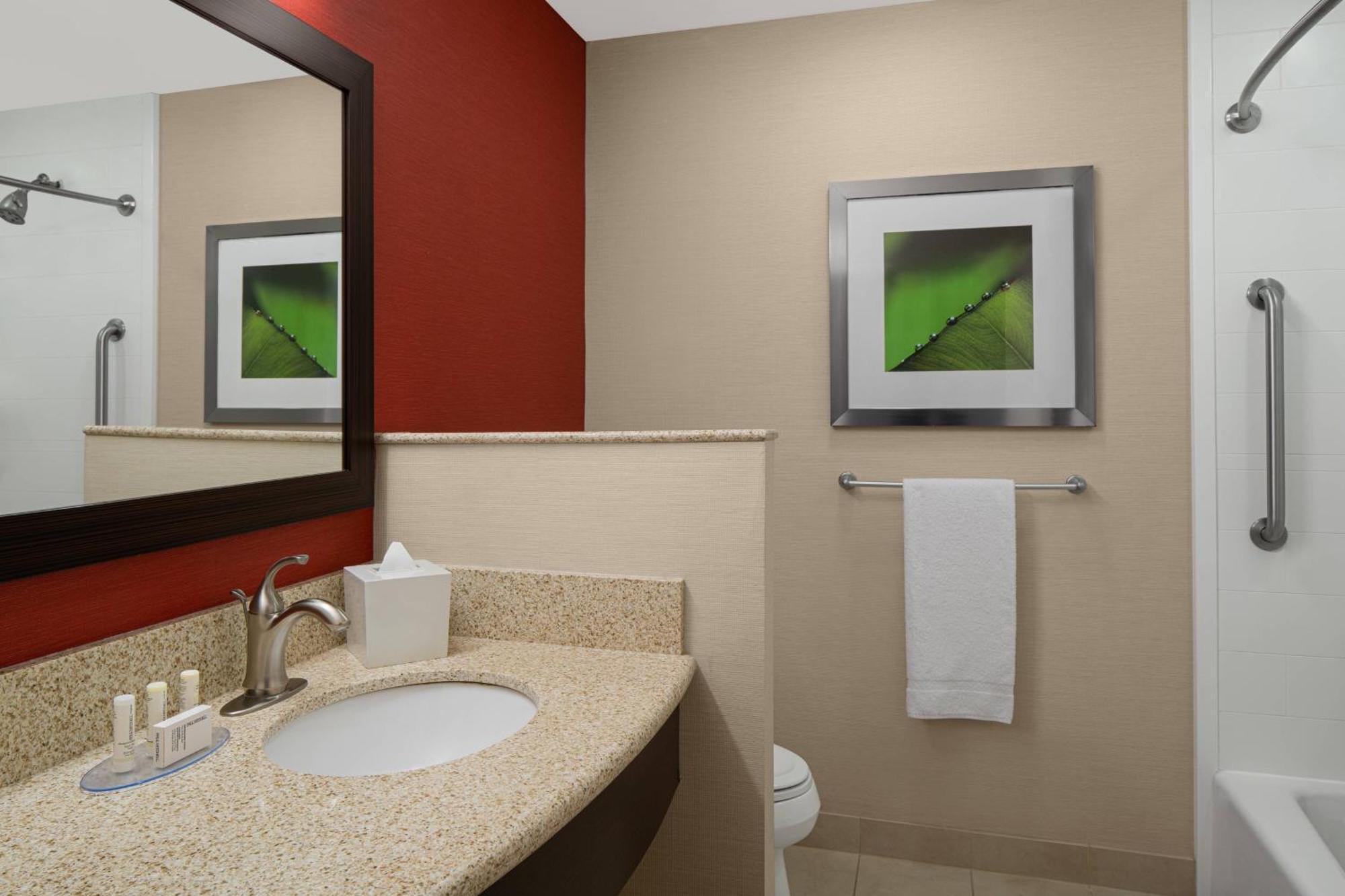 Hotel Courtyard By Marriott Houston Kingwood à Kinwood Extérieur photo
